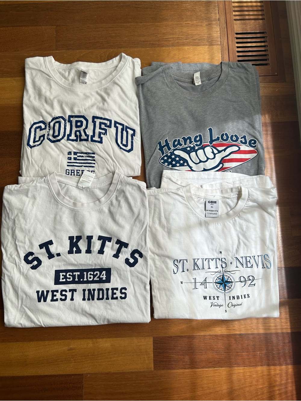 Men's vacation tee bundle